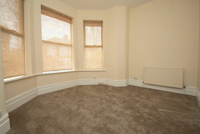 1 Bedroom Apartment To Rent In Haslemere Road, Winchmore Hill, N21