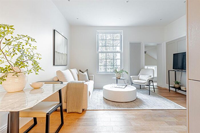 2 Bedroom Flat For Sale In Lordship Park, London, N16