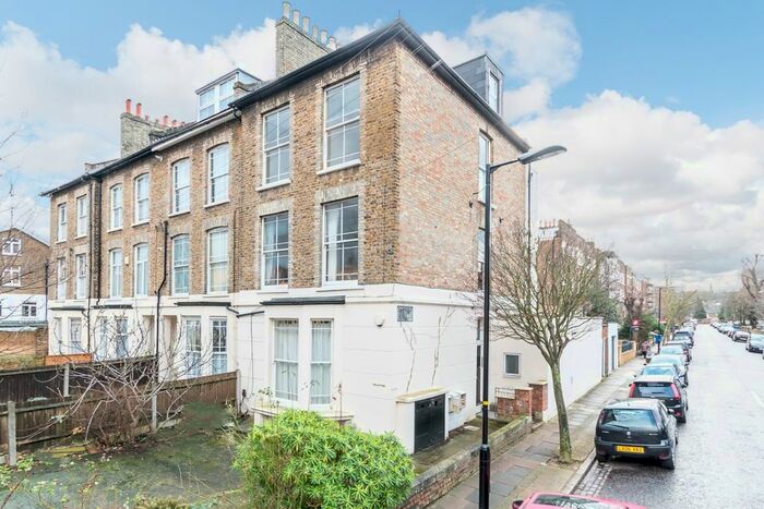 2 Bedroom Flat To Rent In Belfort Road, London, SE15