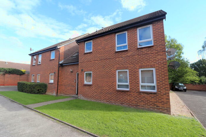 Studio To Rent In Thriftwood - Hutton, CM13