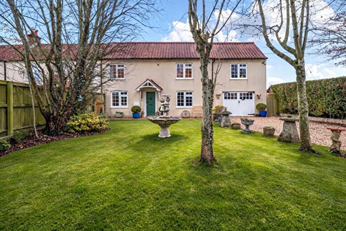 4 Bedroom Semi Detached House For Sale In The Hayle, Calstone, Calne, Wiltshire, SN11