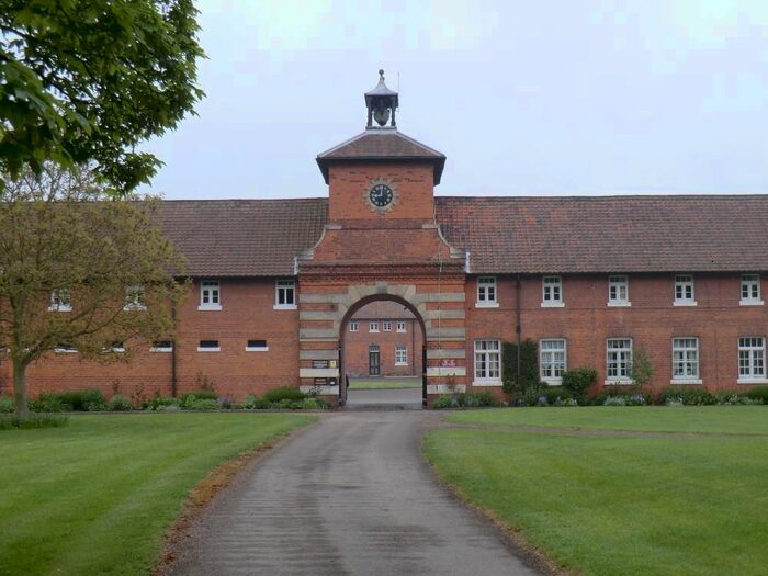 3 Bedroom Town House To Rent In The Shooting Lodge Stable Yard, Wiseton, Doncaster, DN10