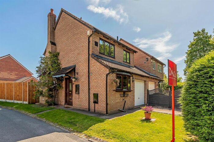 3 Bedroom Link Detached House To Rent In Rainsbrook Drive, Shirley, Solihull, B90