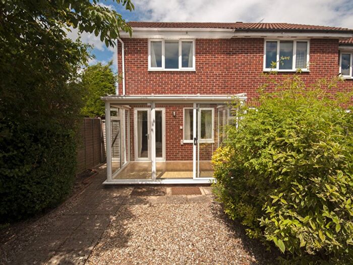 2 Bedroom Terraced House To Rent In Bushy Close, Botley, Oxford, OX2