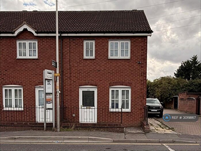 3 Bedroom End Of Terrace House To Rent In St Thomas Road, Spalding, PE11