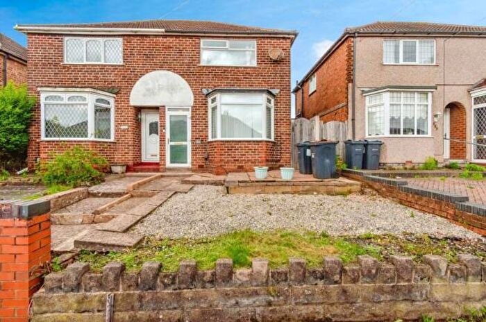 2 Bedroom House To Rent In Dyas Road, Great Barr, Birmingham, B44