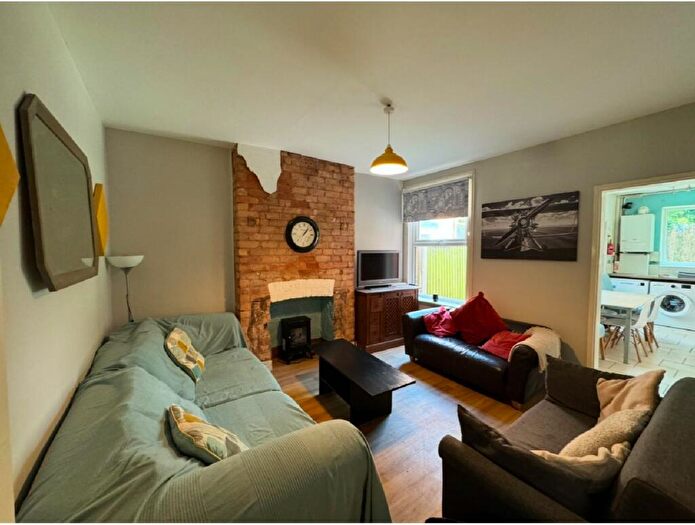 5 Bedroom Flat To Rent In Lenton Boulevard (D), Lenton, Nottingham, Nottinghamshire, NG7