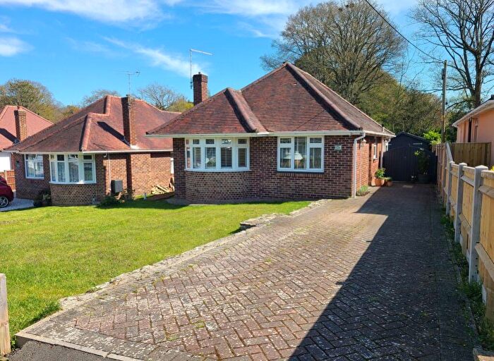 3 Bedroom Detached Bungalow For Sale In Cooper Road, Ashurst, SO40