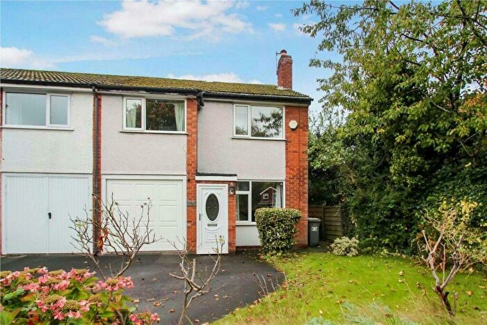 3 Bedroom Semi-Detached House To Rent In Wythenshawe Road, Sale, M33