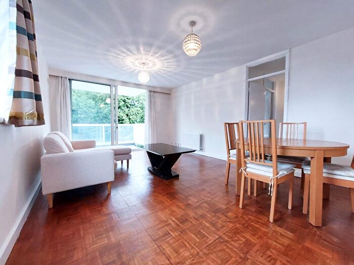 2 Bedroom Flat To Rent In Shenstone Court, Culmington Road, London, W13