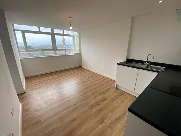 House To Rent In Belem Tower, L17