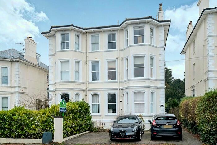 1 Bedroom Flat To Rent In St. James Road, Tunbridge Wells, Kent, TN1