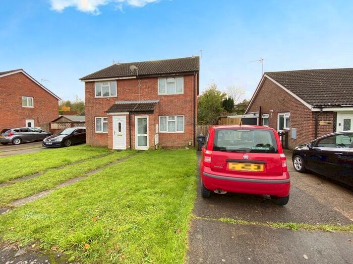 2 Bedroom Semi-Detached House To Rent In St. Brides Gardens, Newport, NP20