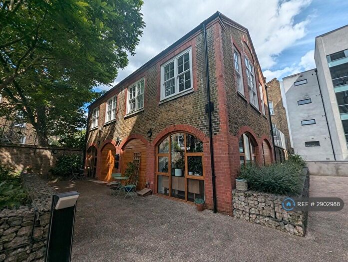 2 Bedroom Semi Detached House To Rent In Ecclesbourne Road, London, N1