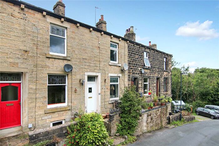 1 Bedroom Terraced House For Sale In Nan Scar, Ickornshaw, BD22