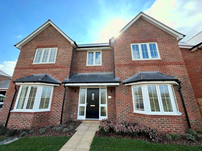 5 Bedroom Detached House To Rent In Lukes Close, Benson, Wallingford, OX10