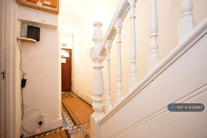 5 Bedroom Terraced House To Rent In Tewkesbury Street, Cardiff, CF24
