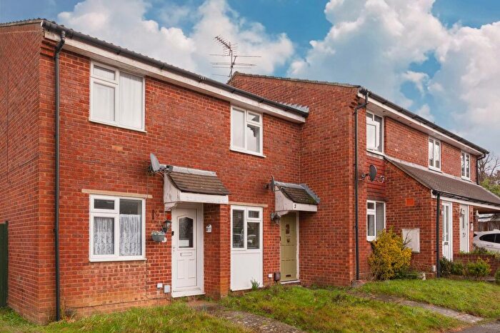 2 Bedroom Terraced House For Sale In Somergate, Horsham, RH12
