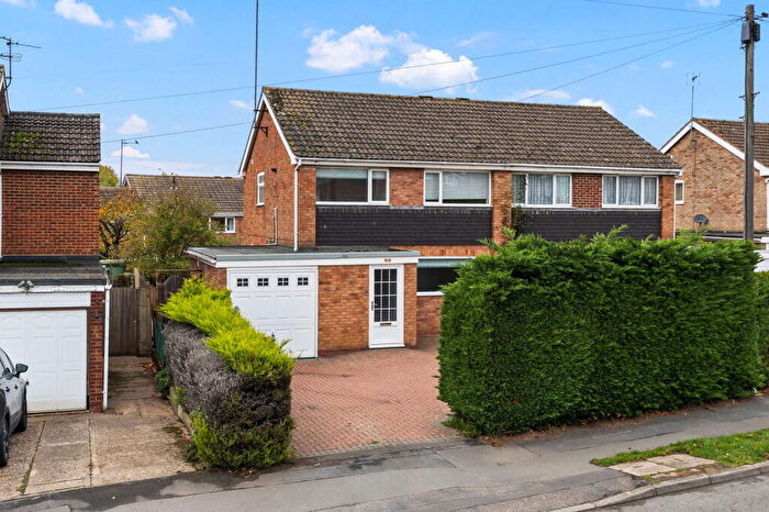 3 Bedroom Semi Detached House For Sale In St Johns Road, Kettering, NN15