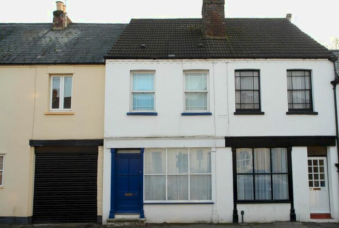 2 Bedroom Terraced House To Rent In Oxford Road, Windsor, SL4