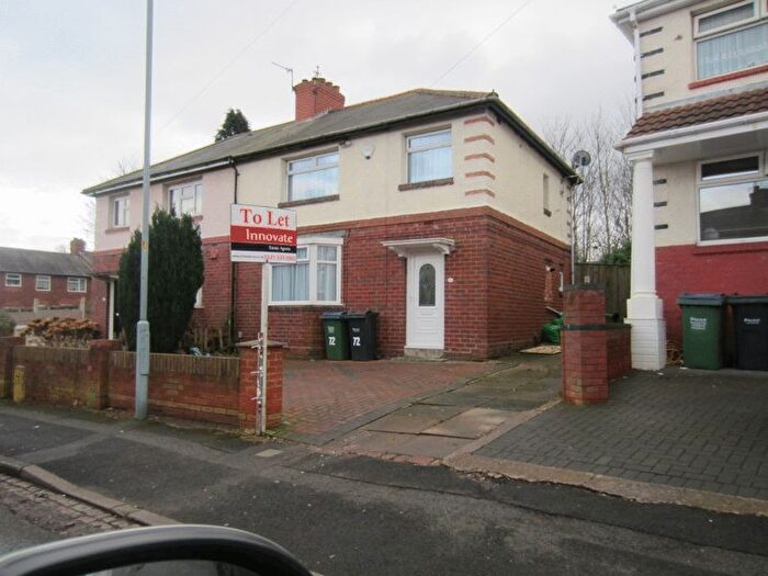 3 Bedroom Semi Detached House To Rent In Albright Road, Oldbury, B68
