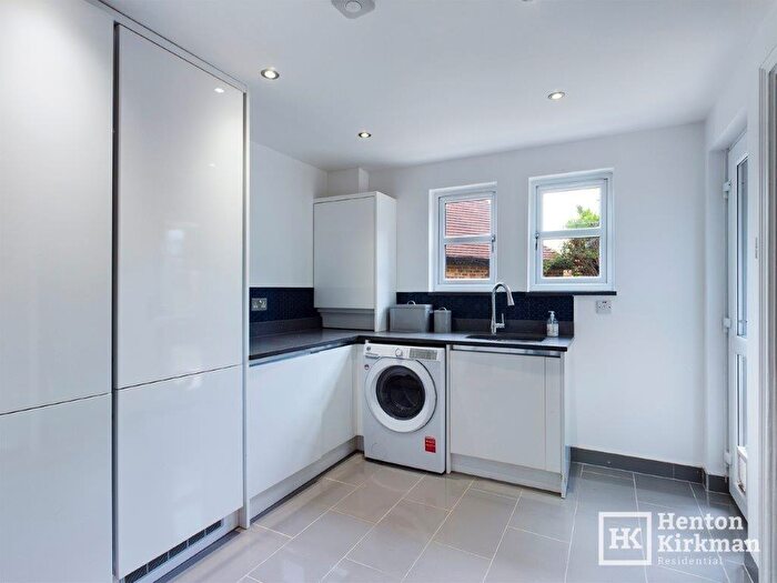 5 Bedroom Detached House For Sale In Prescott, Langdon Hills, Essex, SS16