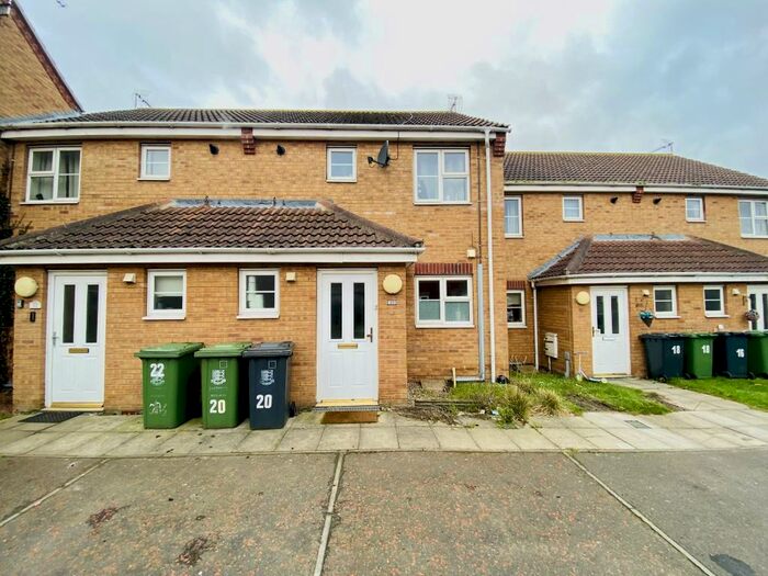2 Bedroom House To Rent In Drifters Way, NR31