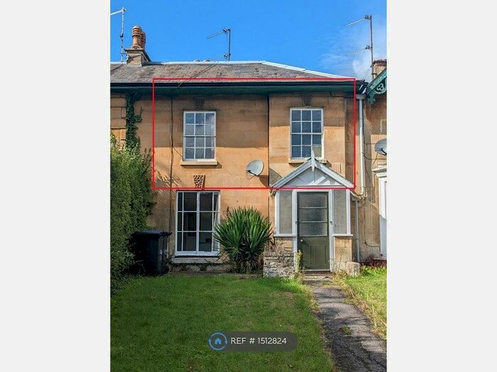 1 Bedroom Flat To Rent In Lowbourne, Melksham, SN12