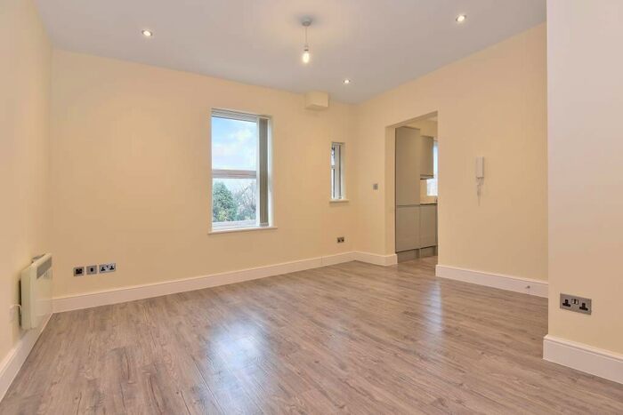 1 Bedroom Flat To Rent In Maidenhead, Berkshire SL6