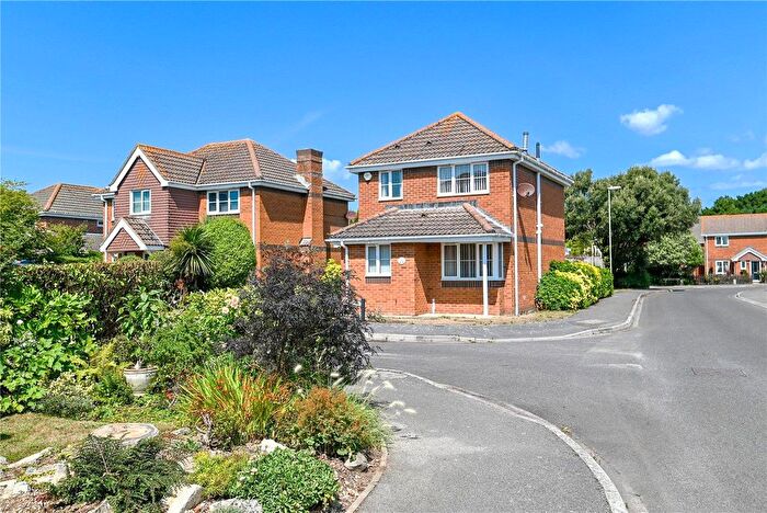 3 Bedroom Detached House For Sale In Burley Close, New Milton, BH25