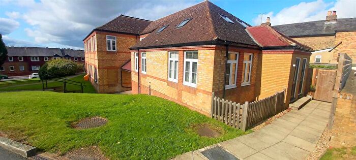 1 Bedroom Apartment To Rent In Collett Road, Ware, SG12