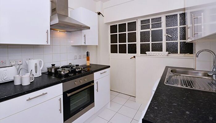 2 Bedroom Flat To Rent In Pelham Court, Fulham Road, London, SW3