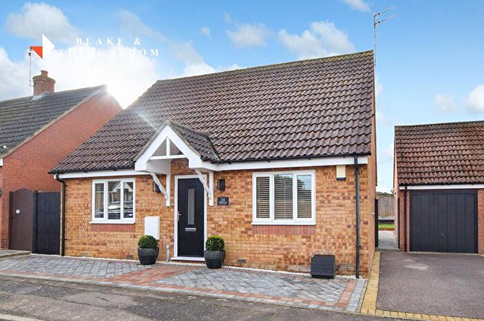 2 Bedroom Detached Bungalow For Sale In Freshwater Lane, Clacton-on-Sea, CO15