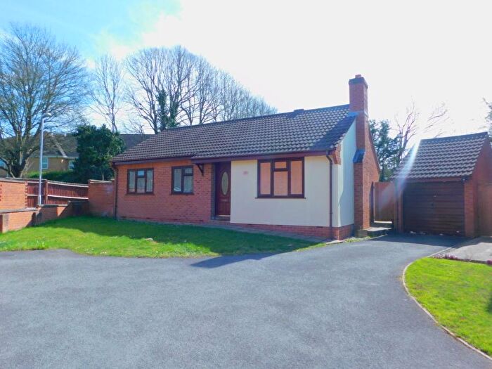 3 Bedroom Bungalow For Sale In Bishopslea Close, Wells, Somerset, BA5