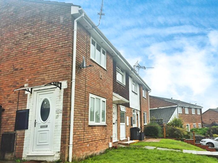 2 Bedroom House To Rent In Plym Walk, Bettws, Newport, NP20