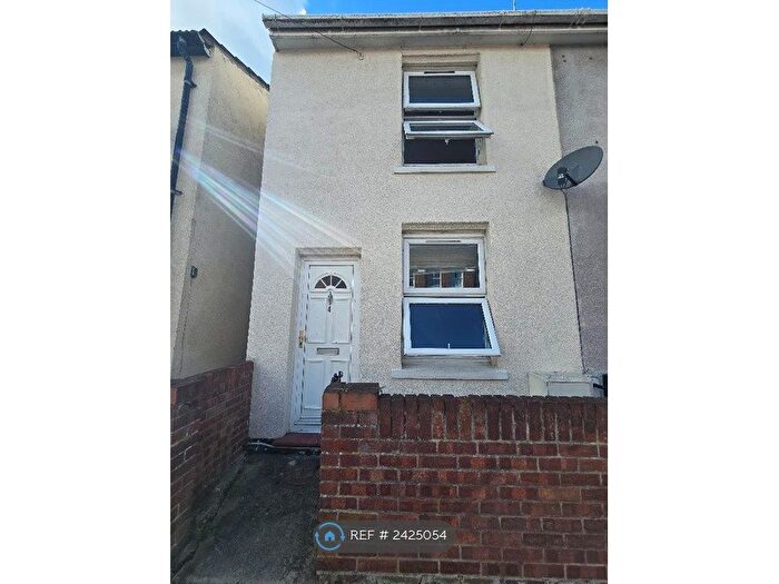 2 Bedroom Semi-Detached House To Rent In Charles Street, Colchester, CO1