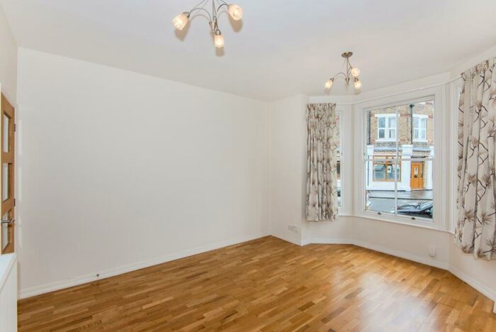 1 Bedroom Apartment To Rent In Walton Crescent, Oxford, OX1