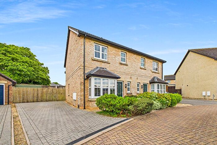 3 Bedroom Semi-Detached House For Sale In Whins Close, High Harrington, CA14
