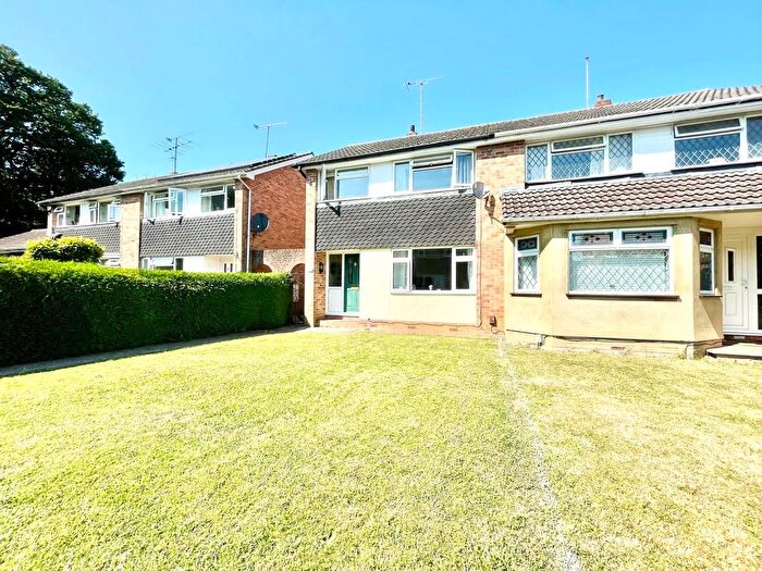 3 Bedroom Semi-Detached House To Rent In Kingfisher Drive, Woodley, Reading, Berkshire, RG5