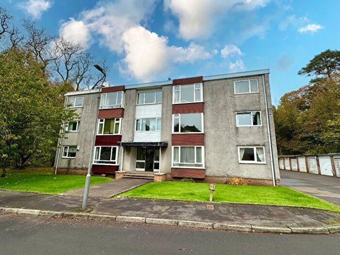 3 Bedroom Flat To Rent In Bankholm Place, Busby, Glasgow, G76