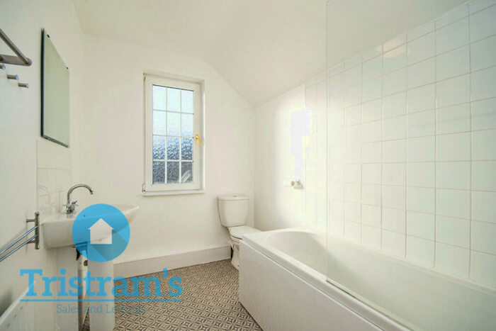 2 Bedroom End Of Terrace House To Rent In Duke Street, Arnold, NG5