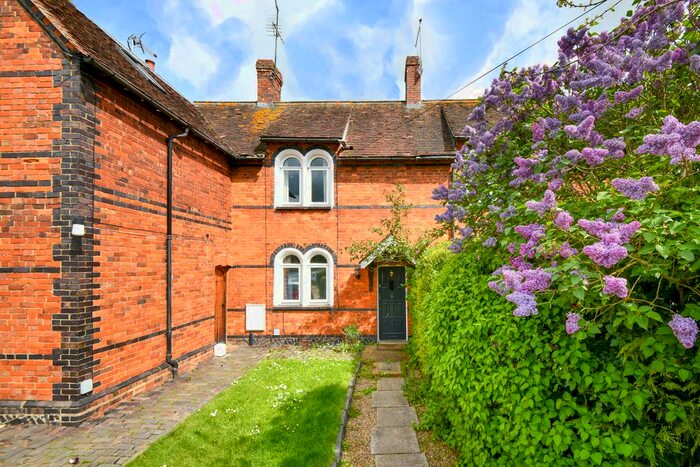 1 Bedroom Cottage For Sale In Station Road, Pluckley, TN27