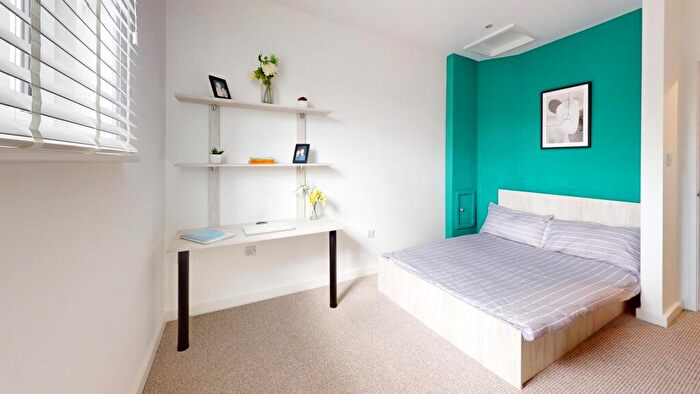 2 Bedroom House To Rent In St Ann's Place, Leeds, LS5