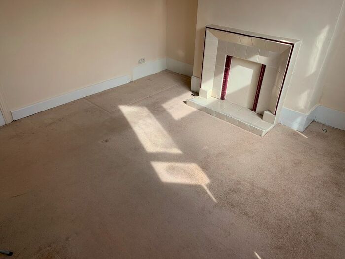 3 Bedroom Terraced House To Rent In Hazelwood Road, Walthamstow, E17