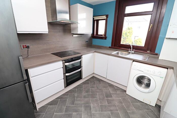 2 Bedroom Flat To Rent In Don Street, Riddrie, Glasgow, G33