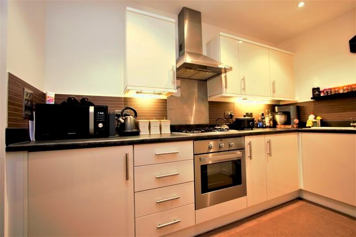 1 Bedroom Flat To Rent In Velocity Way, Enfield EN3