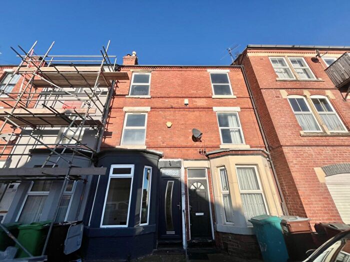 4 Bedroom House To Rent In Gladstone Street, Nottingham, NG7