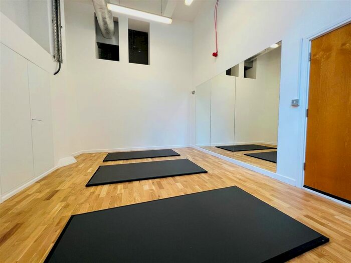 3 Bedroom Flat To Rent In Romney House, Marsham Street, Westminster, London, SW1P