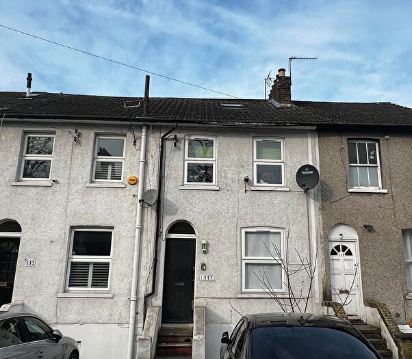 4 Bedroom Terraced House To Rent In Lansdowne Road, Croydon, CR0