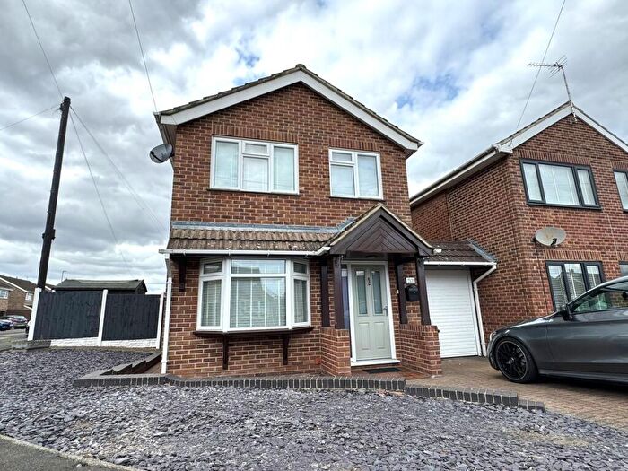 3 Bedroom Link Detached House For Sale In Harwood Avenue, Branston, Burton-on-Trent, DE14